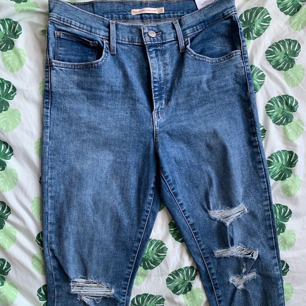 LEVIS JEANS SALEE😃‼️‼️ - Picture 3 of 5
